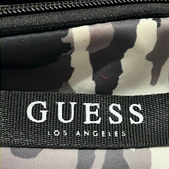 Guess men’s waist pack - Camo - Picture 3 of 8